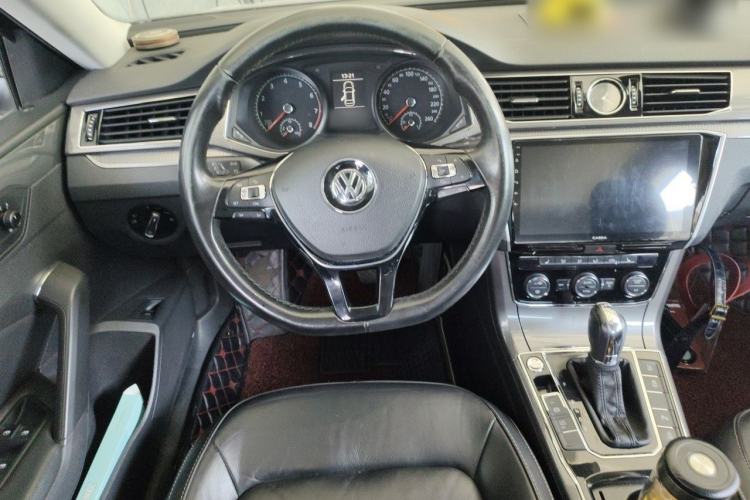 Used Volkswagen Passat 2017 330TSI DSG Luxury Edition Steering Wheel