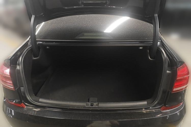 Used Volkswagen Passat 2017 330TSI DSG Prestige Edition Trunk