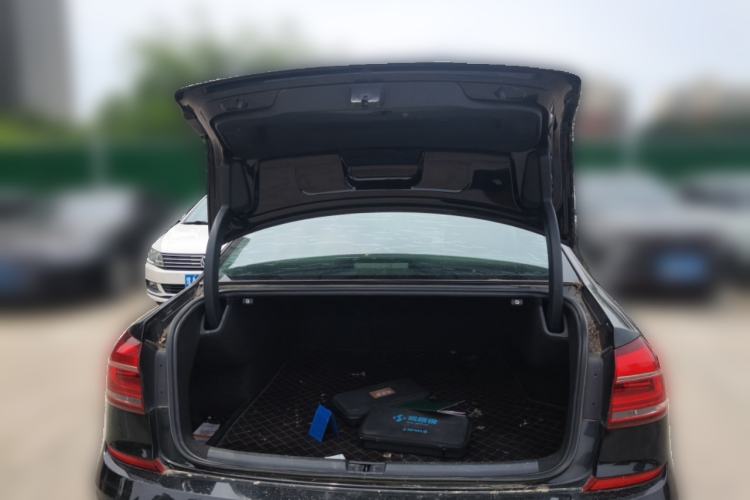 Used Volkswagen Passat 2017 330TSI DSG Prestige Edition Trunk