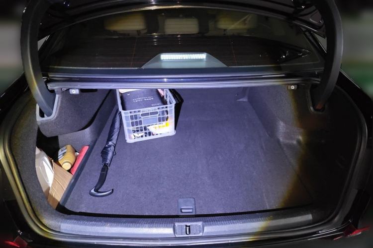 Used Volkswagen Passat 2017 330TSI DSG Luxury Edition Trunk
