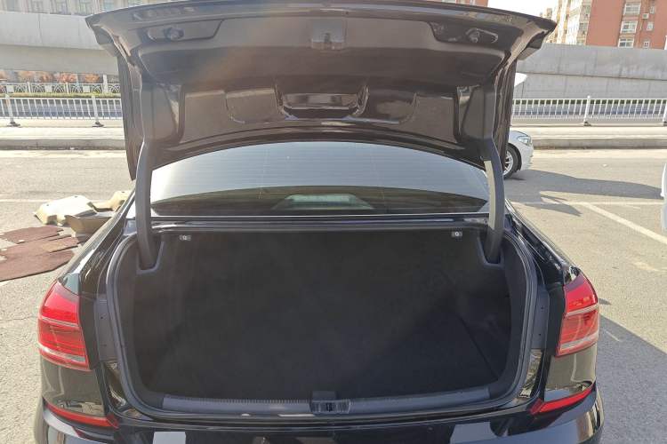 Used Volkswagen Passat 2017 1.8TSI DSG Government Procurement Version (CEA Engine) Trunk