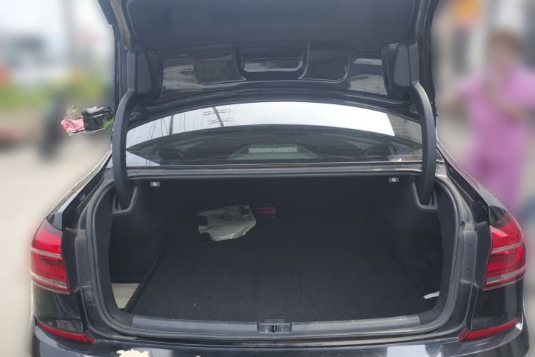 Used Volkswagen Passat 2017 280TSI DSG Luxury Edition Trunk