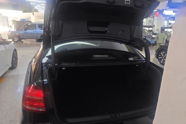 Used Volkswagen Passat 2017 330TSI DSG Luxury Edition Trunk