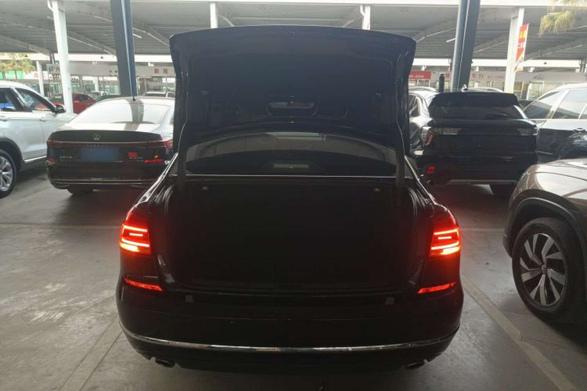 Used Volkswagen Passat 2017 330TSI DSG Prestige Edition Trunk