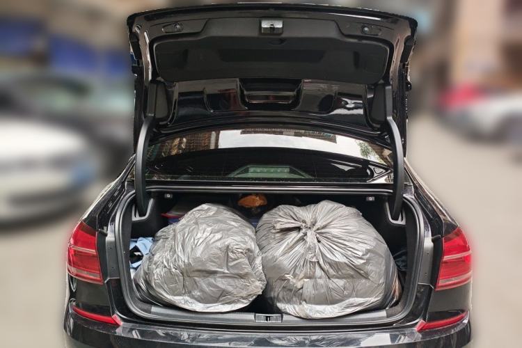 Used Volkswagen Passat  Trunk