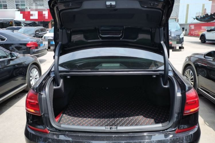 Used Volkswagen Passat 2017 330TSI DSG Prestige Edition Trunk