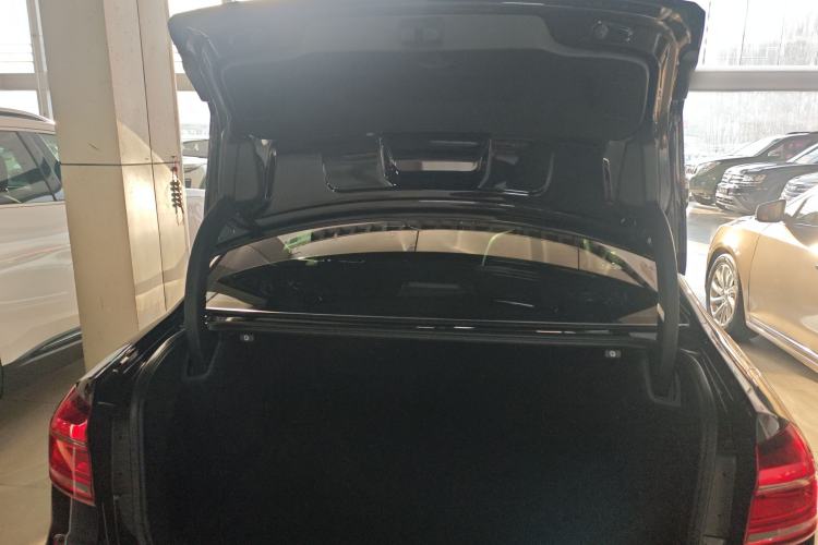 Used Volkswagen Passat 2017 330TSI DSG Luxury Edition Trunk
