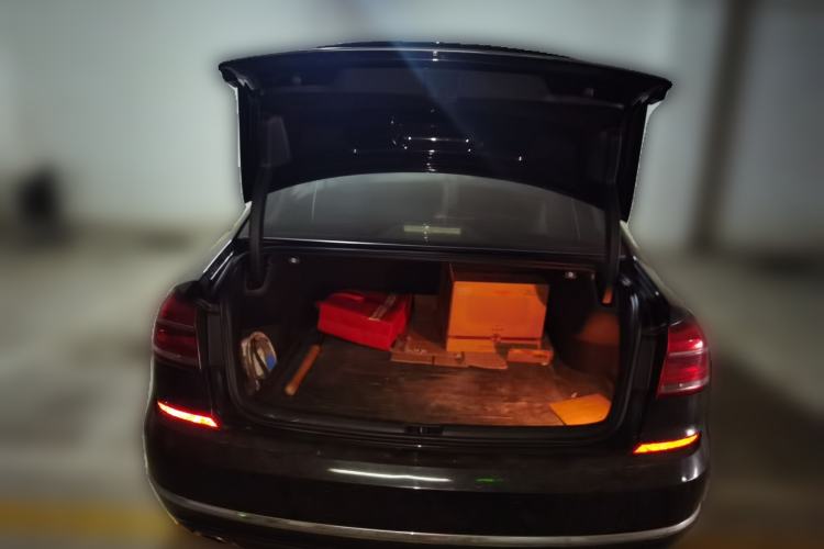 Used Volkswagen Passat 2017 330TSI DSG Prestige Edition Trunk