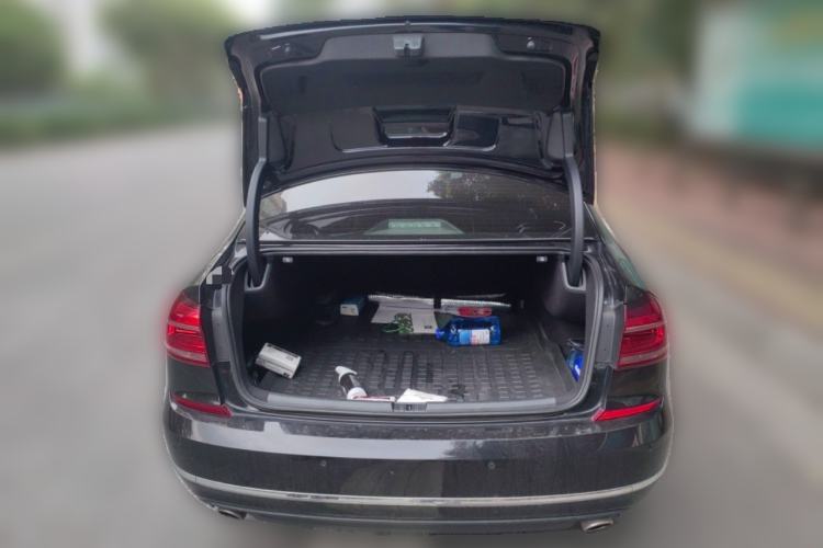 Used Volkswagen Passat 2017 330TSI DSG Luxury Edition Trunk