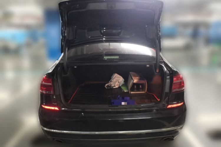 Used Volkswagen Passat 2017 330TSI DSG Luxury Edition Trunk