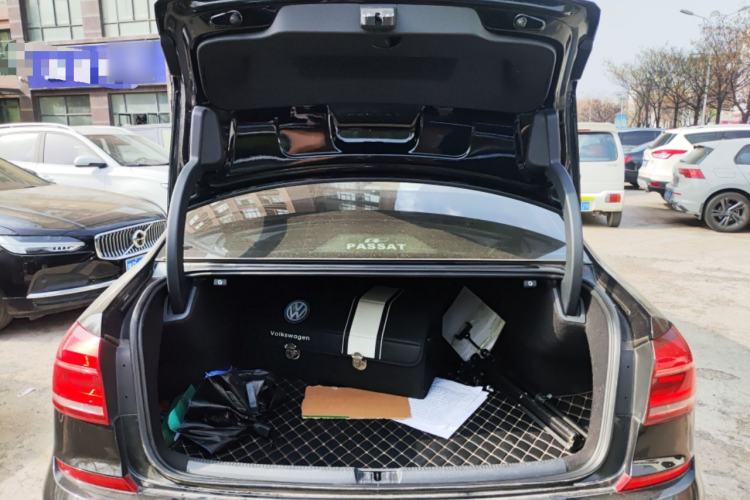 Used Volkswagen Passat 2017 280TSI DSG Luxury Edition Trunk