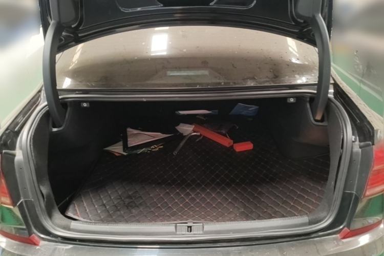 Used Volkswagen Passat 2017 330TSI DSG Luxury Edition Trunk