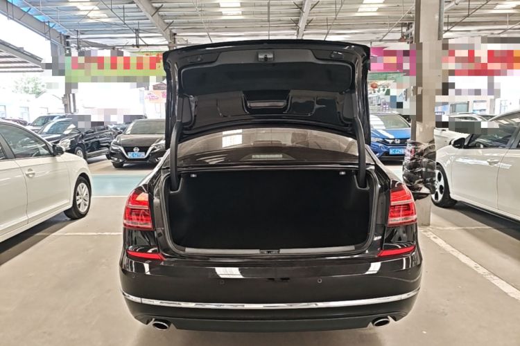 Used Volkswagen Passat 2017 330TSI DSG Luxury Edition Trunk