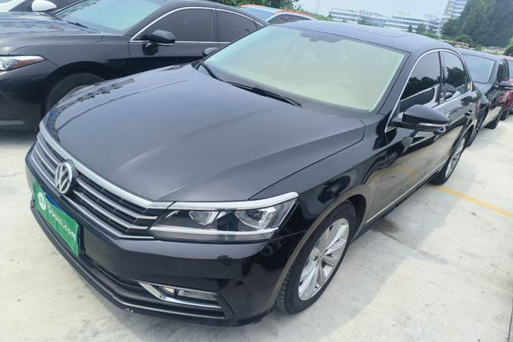 Used Volkswagen Passat 2017 330TSI DSG Luxury Edition Guazi used car, China used car export, Used car for sale, Used cars, Cheapest cars for sale