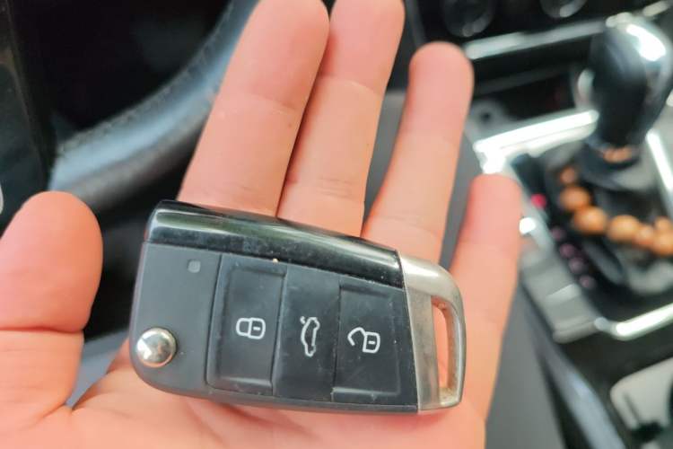 Used Volkswagen Passat 2017 330TSI DSG Luxury Edition Vehicle Key