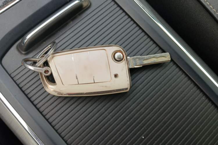 Used Volkswagen Passat 2017 330TSI DSG Luxury Edition Vehicle Key