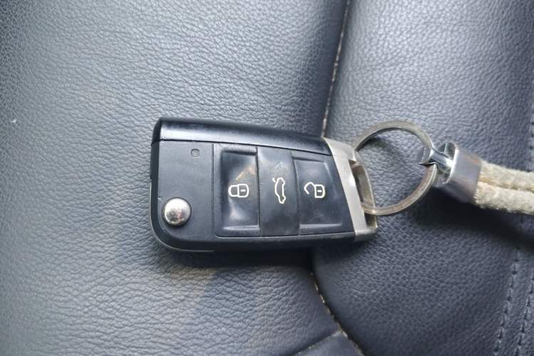 Used Volkswagen Passat 2017 280TSI DSG Luxury Edition Vehicle Key