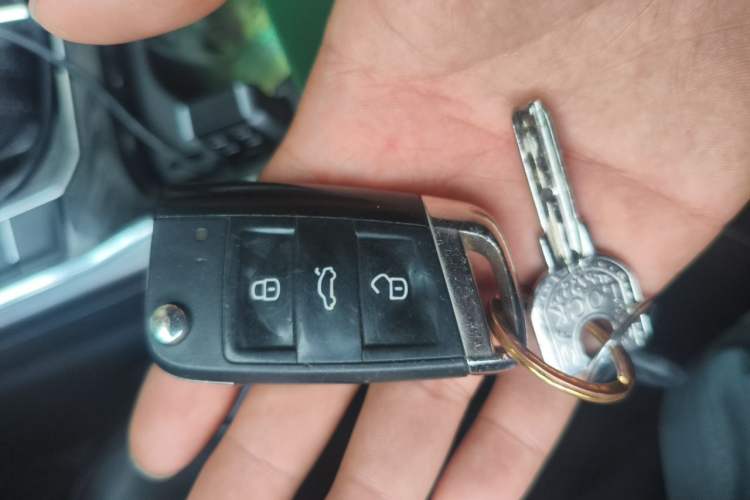 Used Volkswagen Passat 2017 330TSI DSG Luxury Edition Vehicle Key