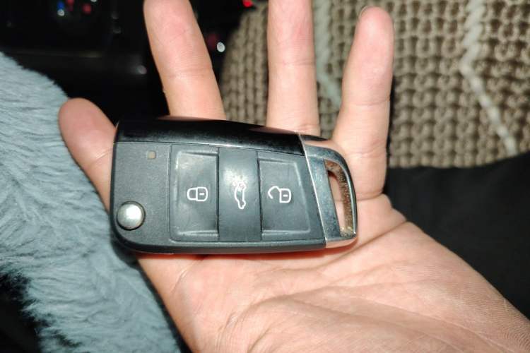 Used Volkswagen Passat 2017 330TSI DSG Prestige Edition Vehicle Key
