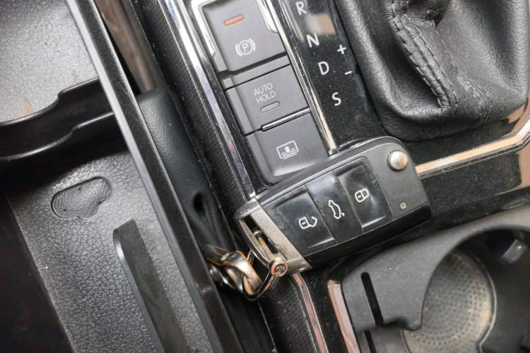 Used Volkswagen Passat 2017 330TSI DSG Prestige Edition Vehicle Key