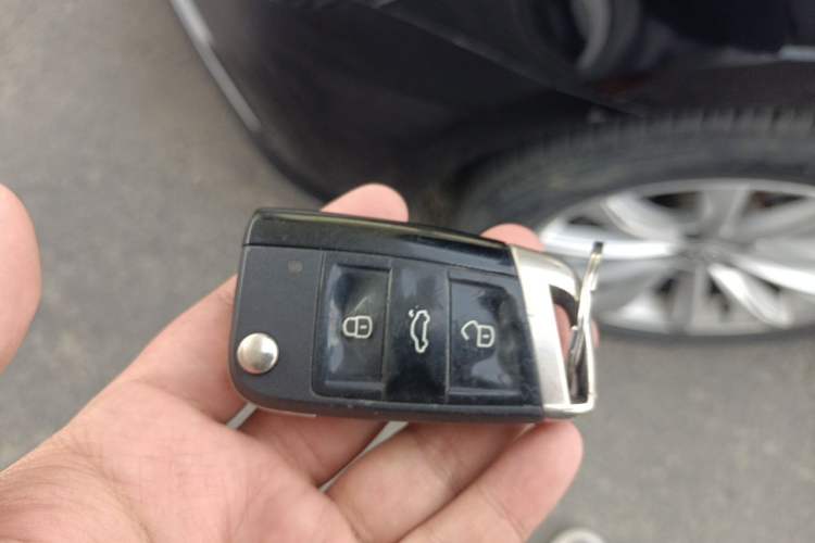 Used Volkswagen Passat 2017 330TSI DSG Luxury Edition Vehicle Key