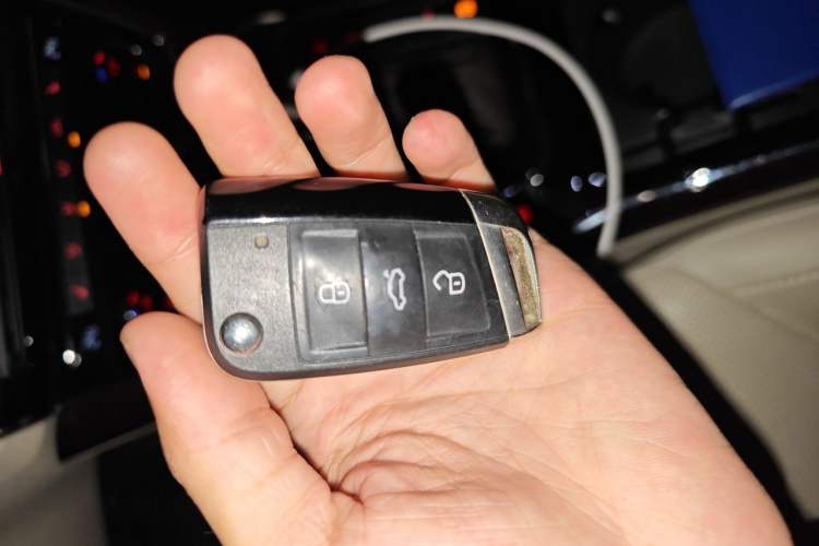 Used Volkswagen Passat 2017 330TSI DSG Luxury Edition Vehicle Key