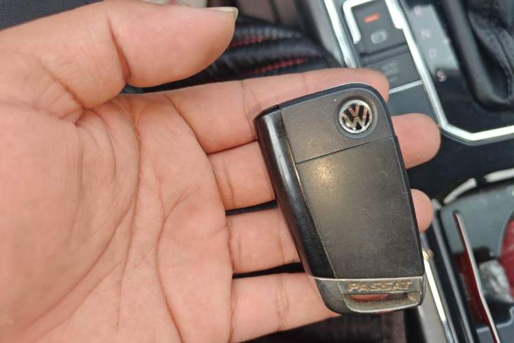 Used Volkswagen Passat 2017 330TSI DSG Luxury Edition Vehicle Key
