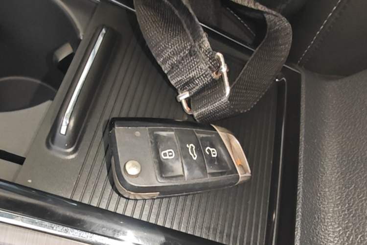Used Volkswagen Passat 2017 330TSI DSG Luxury Edition Vehicle Key