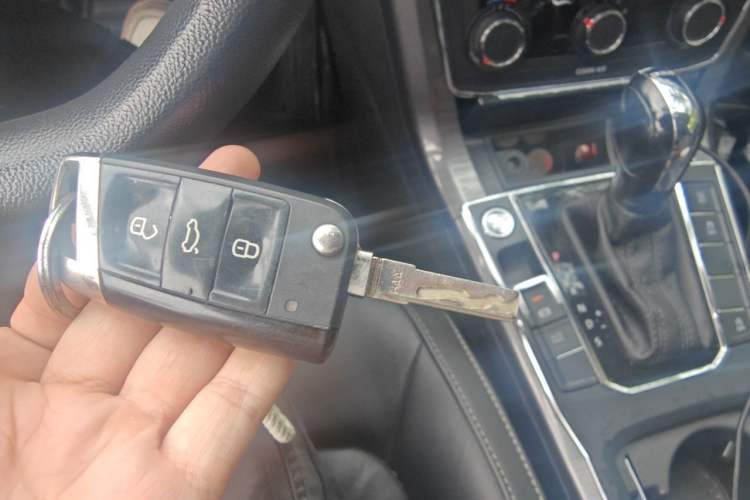 Used Volkswagen Passat 2017 280TSI DSG Luxury Edition Vehicle Key