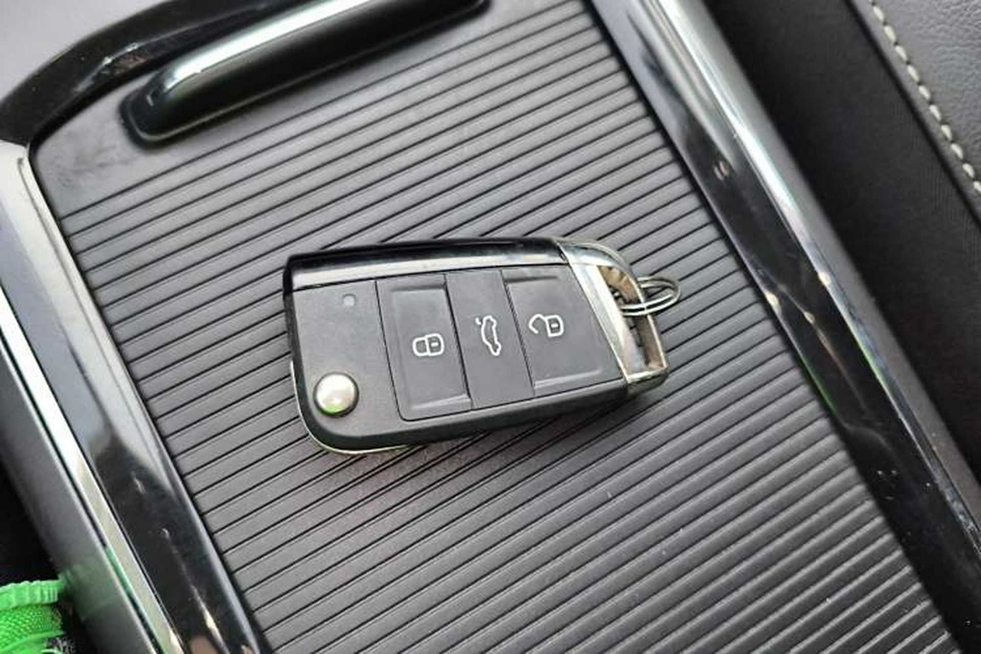 Used Volkswagen Passat 2017 330TSI DSG Luxury Edition Vehicle Key
