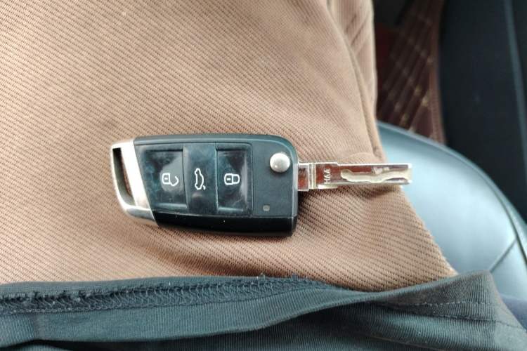 Used Volkswagen Passat 2017 330TSI DSG Luxury Edition Vehicle Key