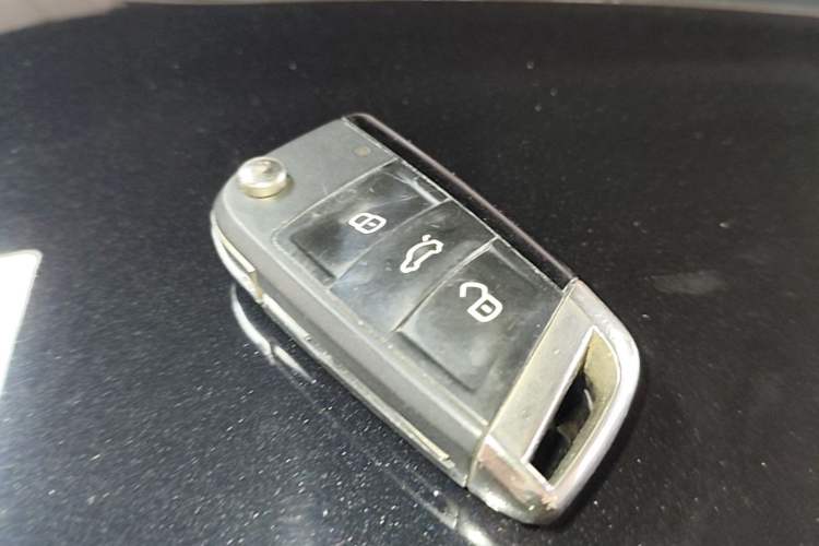 Used Volkswagen Passat 2017 330TSI DSG Luxury Edition Vehicle Key