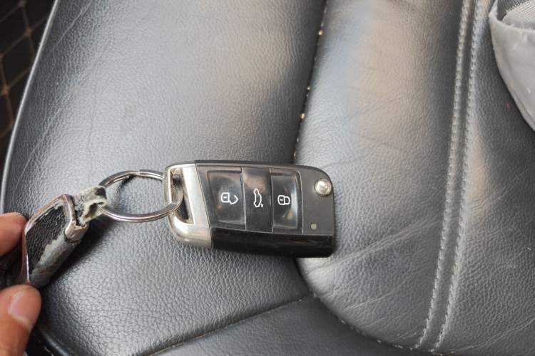 Used Volkswagen Passat 2017 330TSI DSG Luxury Edition Vehicle Key