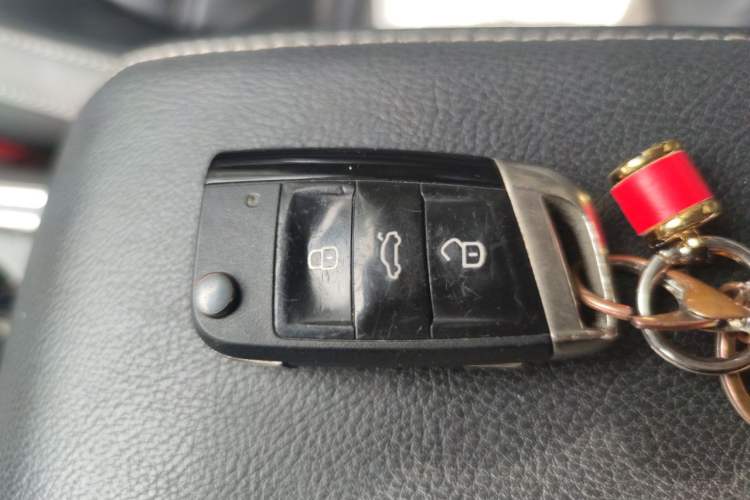 Used Volkswagen Passat 2017 280TSI DSG Luxury Edition Vehicle Key