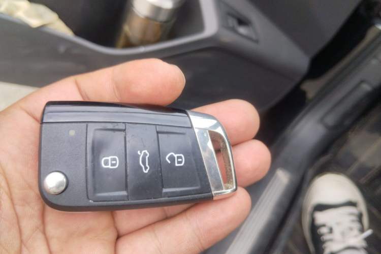 Used Volkswagen Passat 2017 330TSI DSG Prestige Edition Vehicle Key