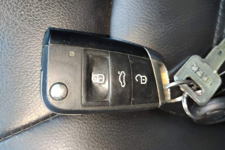 Used Volkswagen Passat 2017 330TSI DSG Luxury Edition Vehicle Key
