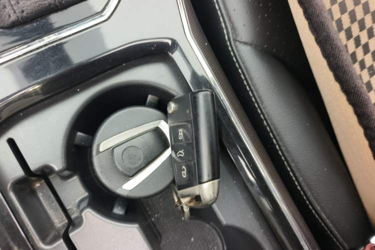 Used Volkswagen Passat 2017 330TSI DSG Prestige Edition Vehicle Key