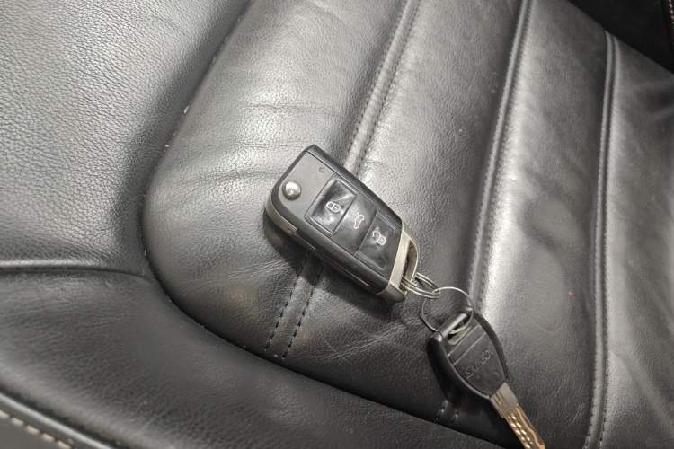 Used Volkswagen Passat 2017 330TSI DSG Luxury Edition Vehicle Key