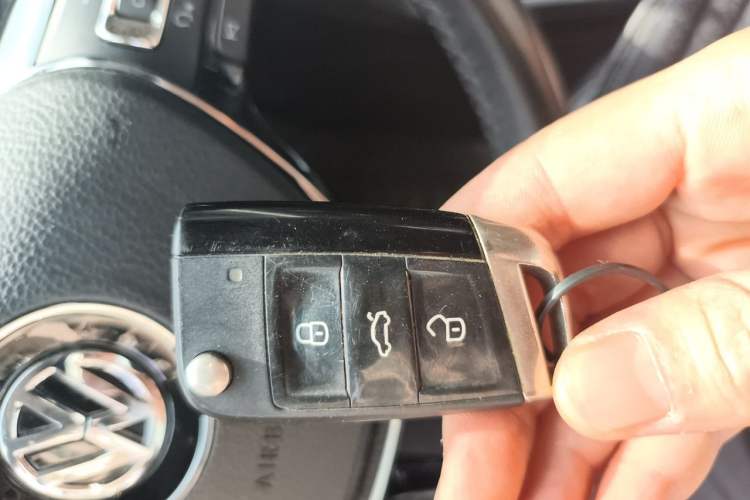 Used Volkswagen Passat 2017 330TSI DSG Luxury Edition Vehicle Key