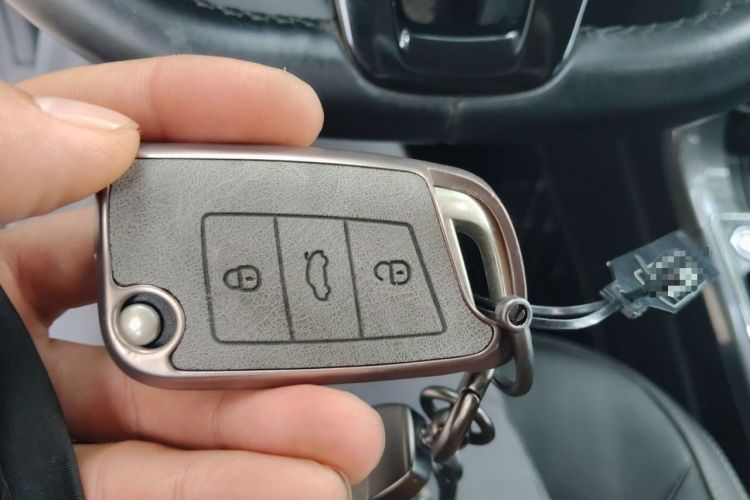Used Volkswagen Passat 2017 330TSI DSG Luxury Edition Vehicle Key
