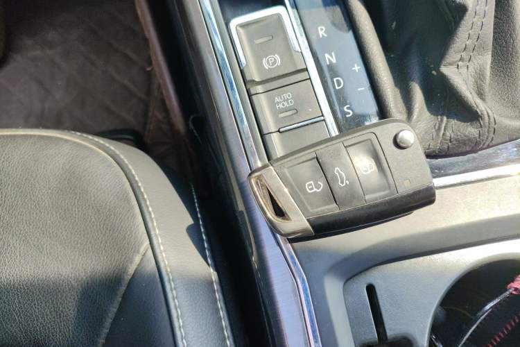 Used Volkswagen Passat 2017 280TSI DSG Luxury Edition Vehicle Key
