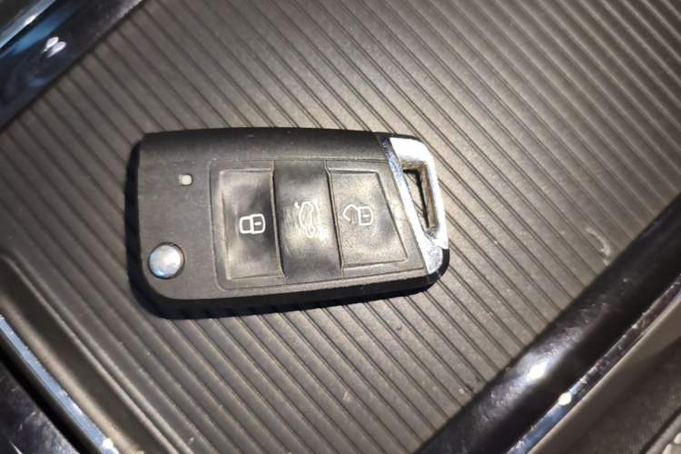 Used Volkswagen Passat 2017 330TSI DSG Luxury Edition Vehicle Key