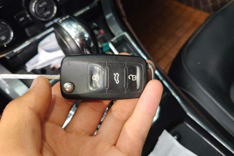 Used Volkswagen Passat 2017 330TSI DSG Luxury Edition Vehicle Key