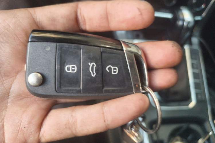 Used Volkswagen Passat 2017 280TSI DSG Luxury Edition Vehicle Key
