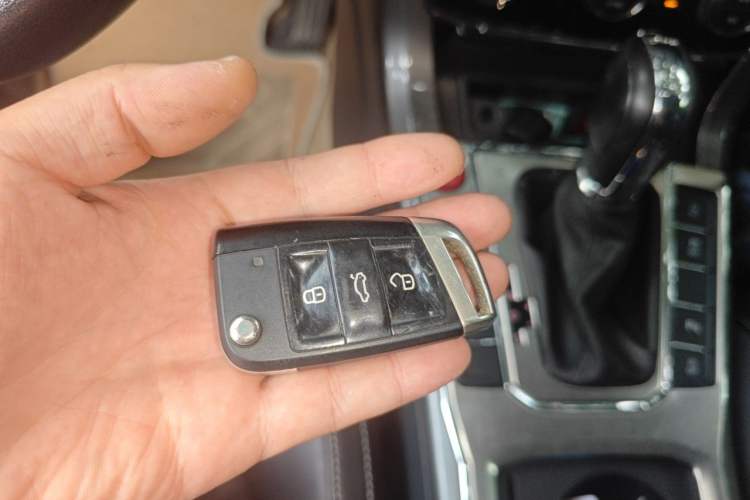 Used Volkswagen Passat 2017 280TSI DSG Luxury Edition Vehicle Key