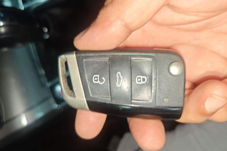 Used Volkswagen Passat 2017 330TSI DSG Luxury Edition Vehicle Key