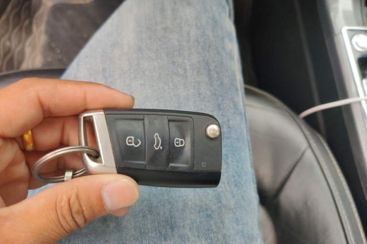 Used Volkswagen Passat 2017 330TSI DSG Luxury Edition Vehicle Key