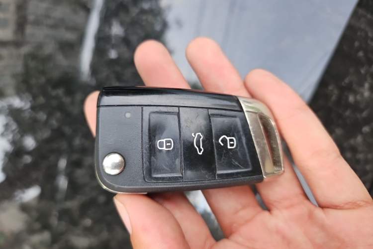 Used Volkswagen Passat 2017 330TSI DSG Prestige Edition Vehicle Key