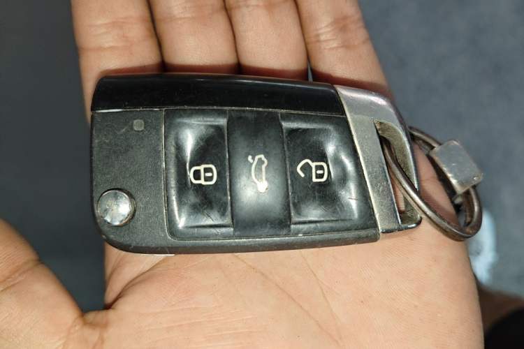 Used Volkswagen Passat 2017 330TSI DSG Luxury Edition Vehicle Key