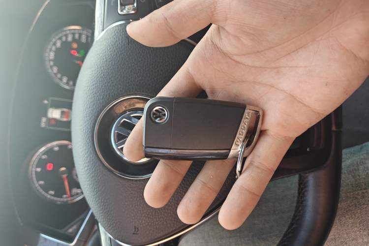 Used Volkswagen Passat 2017 330TSI DSG Prestige Edition Vehicle Key